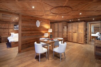 Hostellerie Du Pas De L'ours Relais Et Chateaux
