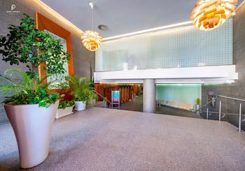 Port Fiesta Park Hotel