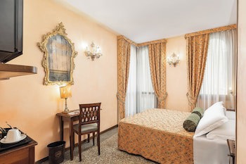Hotel Marconi fotoğrafı
