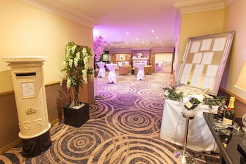 Best Western Plus White Horse Hotel