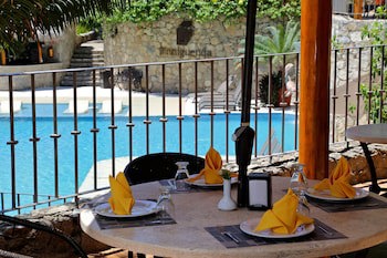 Binniguenda Huatulco & Beach Club