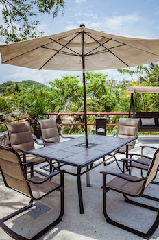 Binniguenda Huatulco & Beach Club