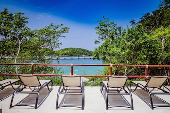 Binniguenda Huatulco & Beach Club