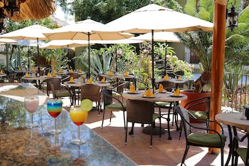 Binniguenda Huatulco & Beach Club