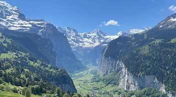 Hotel Bellevue - Traditional Swiss Hideaway