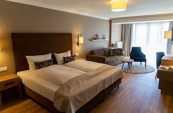 Post Seefeld Hotel & Spa