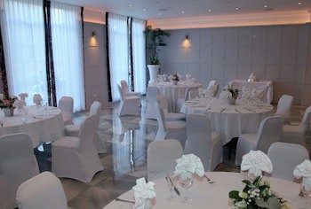 The Earl Of Doncaster Hotel