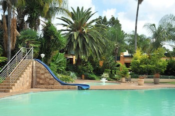 Safari Hotel & Convention Centre