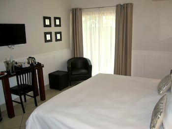 Safari Hotel & Convention Centre