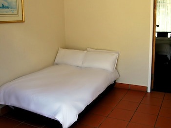 Safari Hotel & Convention Centre