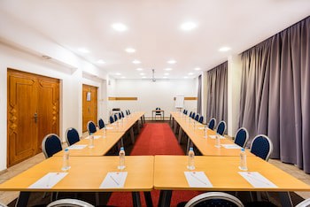 Ibis Meknes Hotel