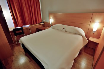 Ibis Meknes Hotel
