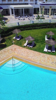 Golden Tulip Taj Sultan Resort