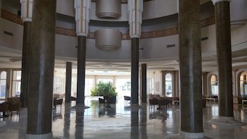 Golden Tulip Taj Sultan Resort