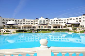 Golden Tulip Taj Sultan Resort
