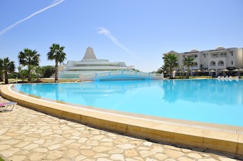 Golden Tulip Taj Sultan Resort