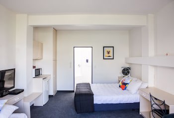 U Studios Paraparaumu Beach