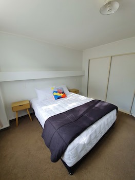 U Studios Paraparaumu Beach