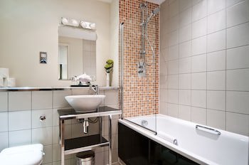 Grand Plaza Serviced Apartments