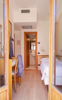 Hotel Florida Lerici galeri fotoğrafı