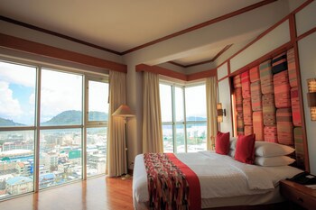 The Royal Paradise Hotel & Spa