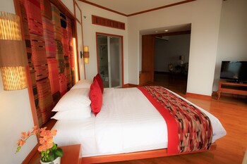 The Royal Paradise Hotel & Spa