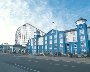 Big Blue Hotel