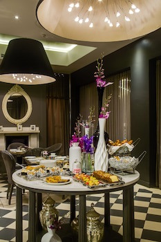 African Pride Melrose Arch Hotel, Autograph Collection