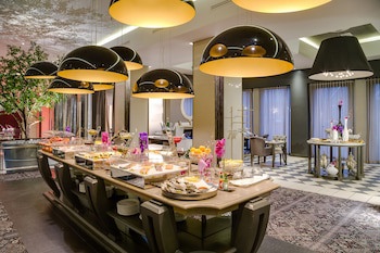 African Pride Melrose Arch Hotel, Autograph Collection