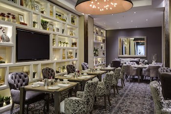 African Pride Melrose Arch Hotel, Autograph Collection