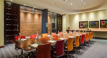 African Pride Melrose Arch Hotel, Autograph Collection