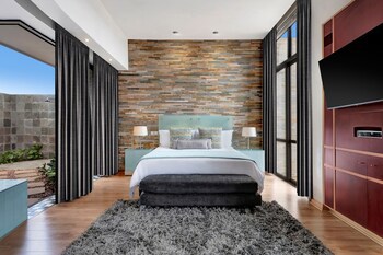 African Pride Melrose Arch Hotel, Autograph Collection