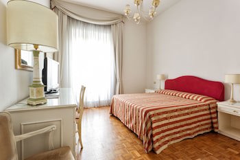Ercolini E Savi galeri fotoğrafı