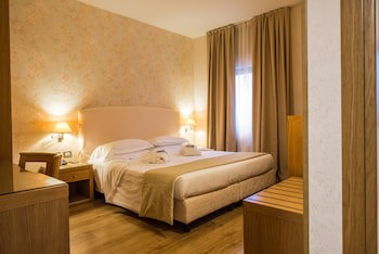 Hotel Touring galeri fotoğrafı