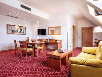 Hotel Leon Camino Affiliated By Melia
