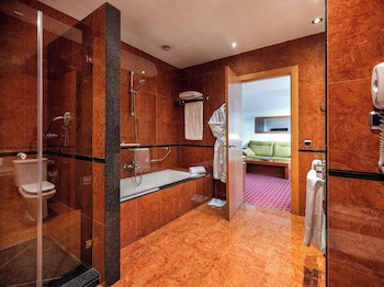 Hotel Leon Camino Affiliated By Melia