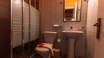 Ilion Hotel Suites