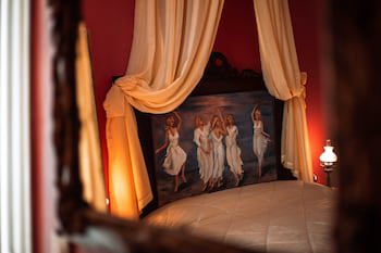 Ilion Hotel Suites