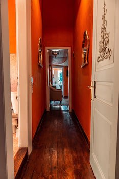 Ilion Hotel Suites