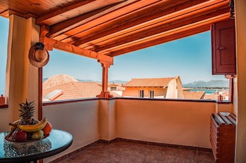 Ilion Hotel Suites