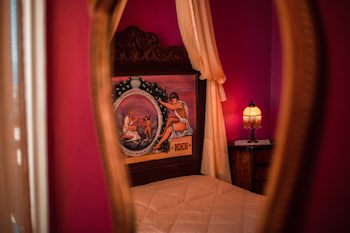 Ilion Hotel Suites