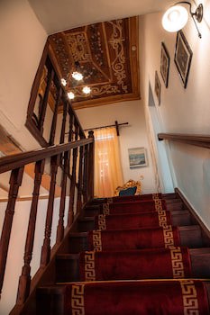 Ilion Hotel Suites