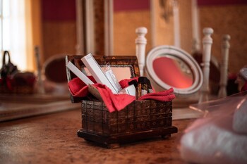 Ilion Hotel Suites