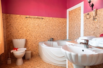 Ilion Hotel Suites