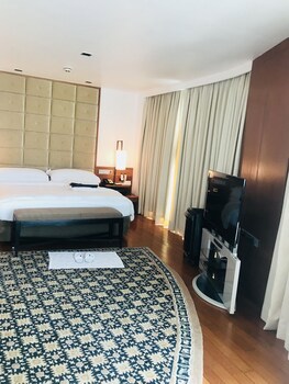 Intercontinental Marine Drive Mumbai, An Ihg Hotel