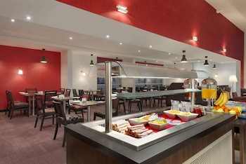 Ramada By Wyndham Wakefield