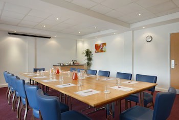Ramada By Wyndham Wakefield