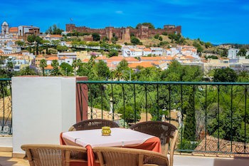 Hotel Colina Dos Mouros