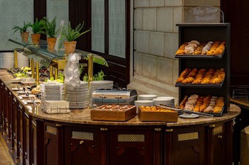 Ensana Grand Margaret Island