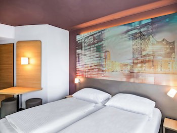 B&B HOTEL Hamburg-Airport fotoğrafı